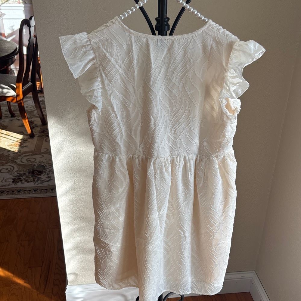 SHEIN.Elegant Ivory Ruffle Sleeve Dress💝Sz Small(4) - Picture 5 of 9